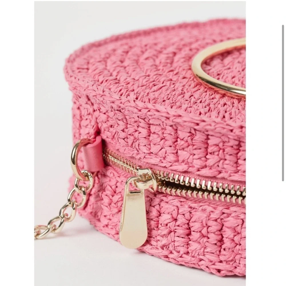 Round straw shoulder bag - Picture 3 of 5